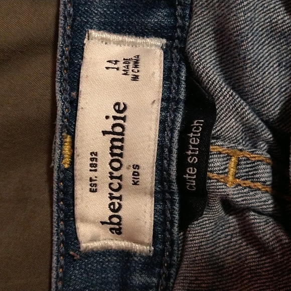 Abercrombie Kids Jeans - Picture 3 of 4